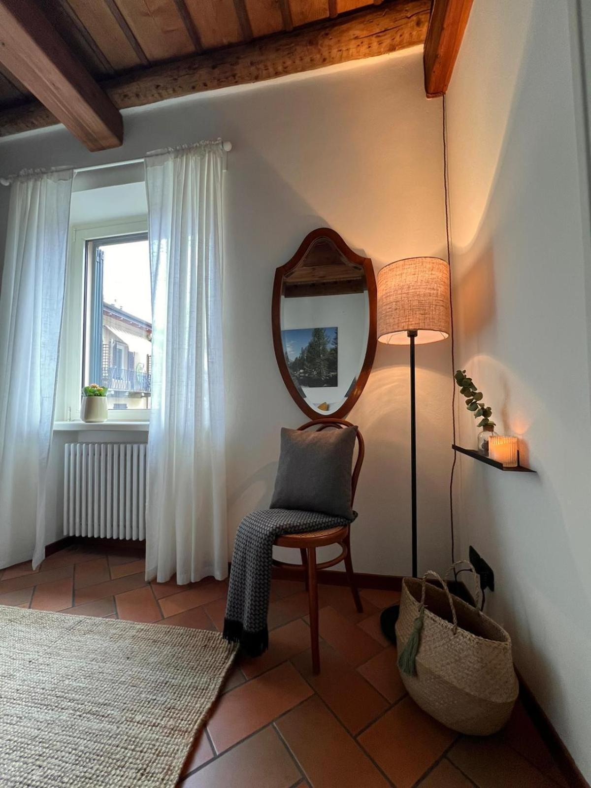 Casa Di Milo Διαμέρισμα Τσερνόμπιο Εξωτερικό φωτογραφία